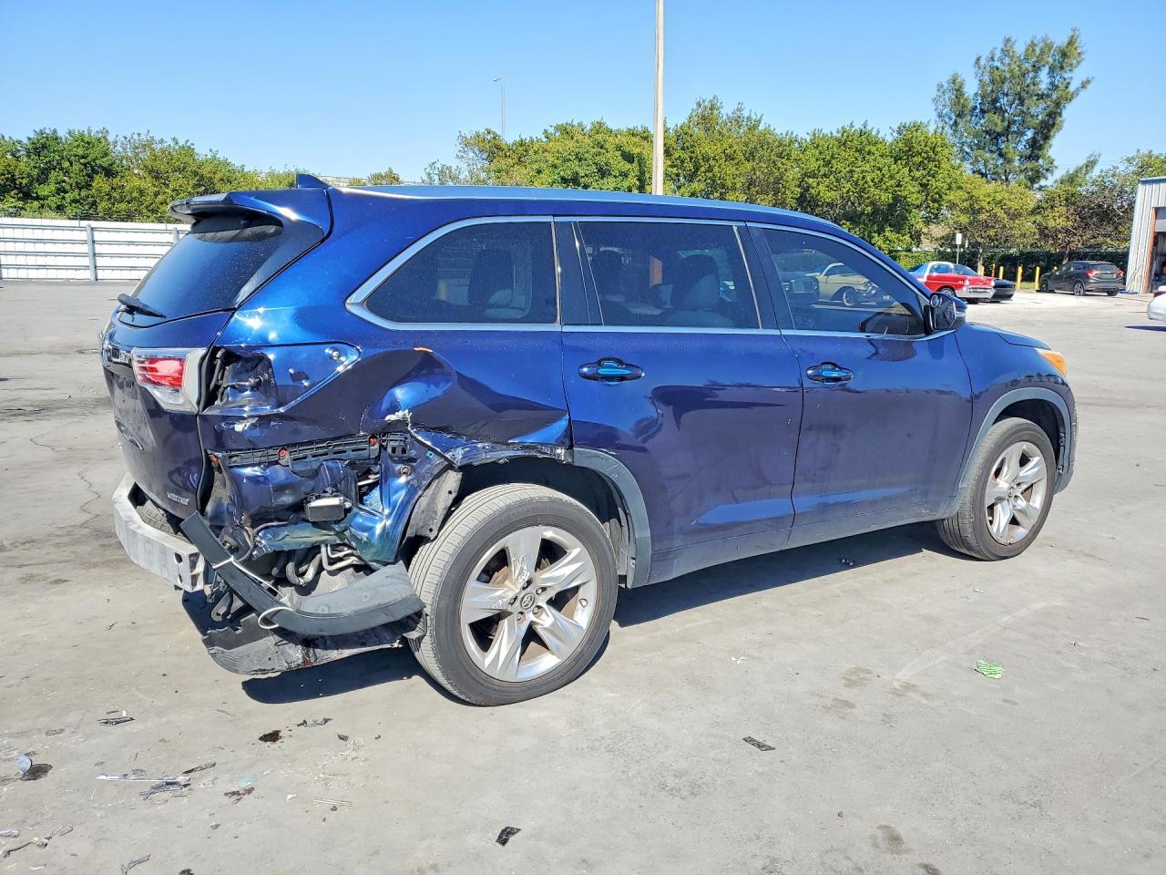 2016 Toyota Highlander Limited - zdjęcie 3