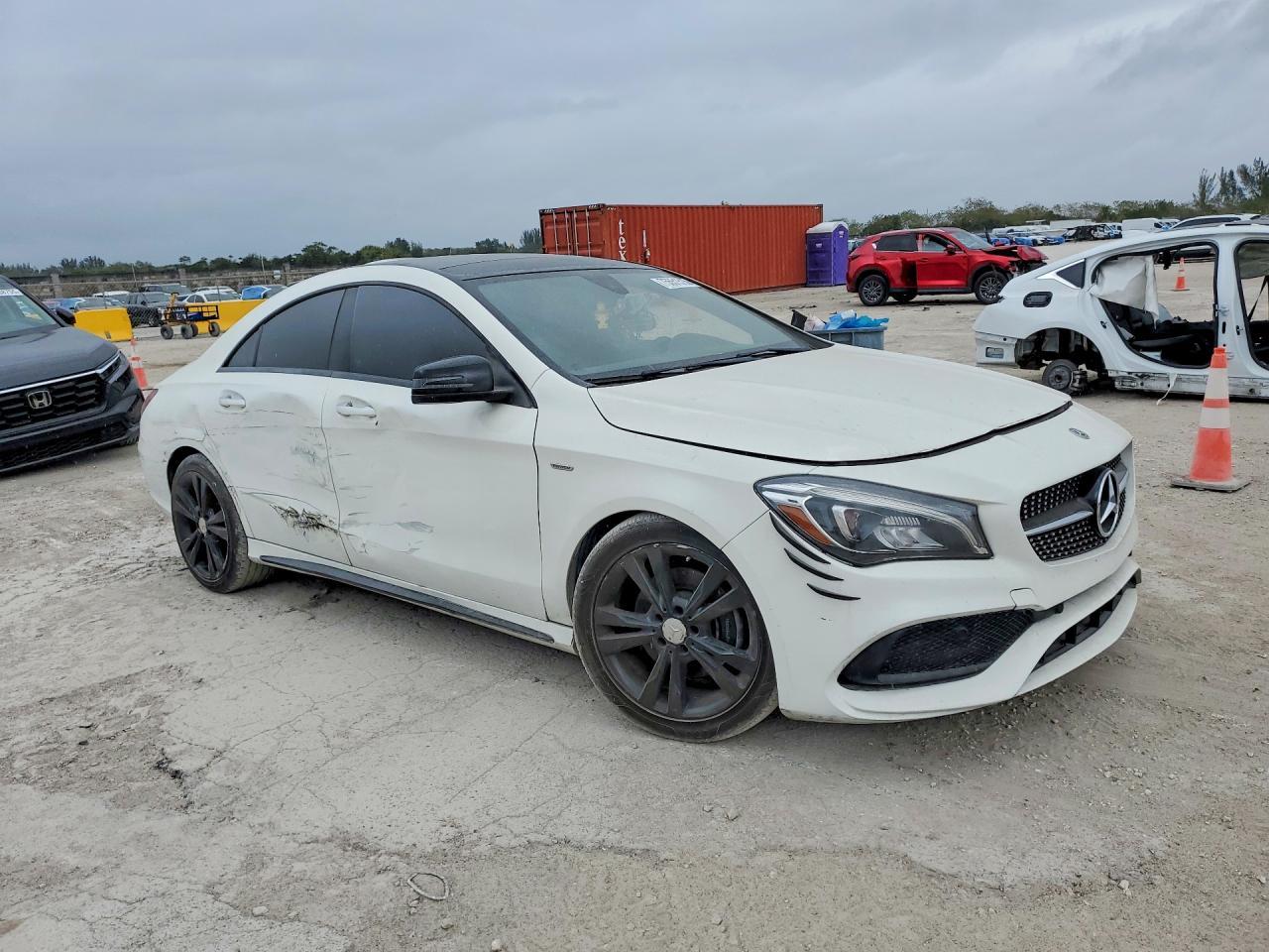 2018 Mercedes-Benz Cla 250 - zdjęcie 7