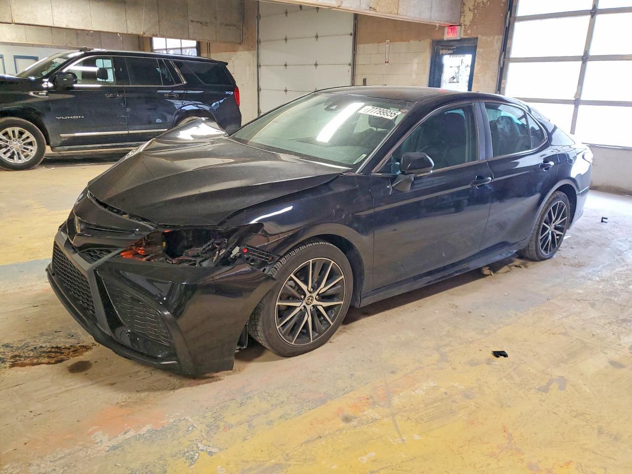 2023 Toyota Camry Se - zdjęcie główne