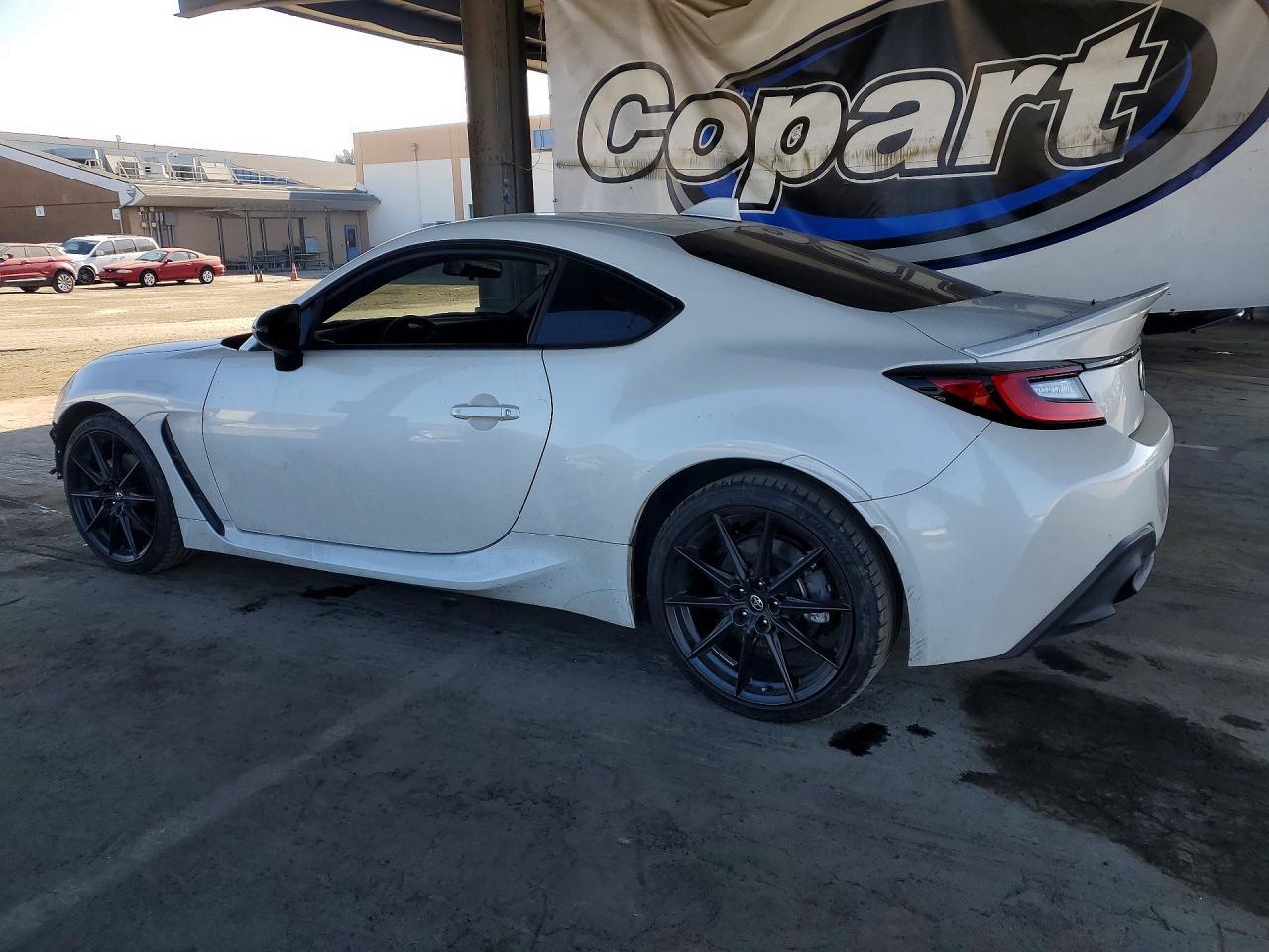 2024 Toyota Gr 86 Premium - zdjęcie 2