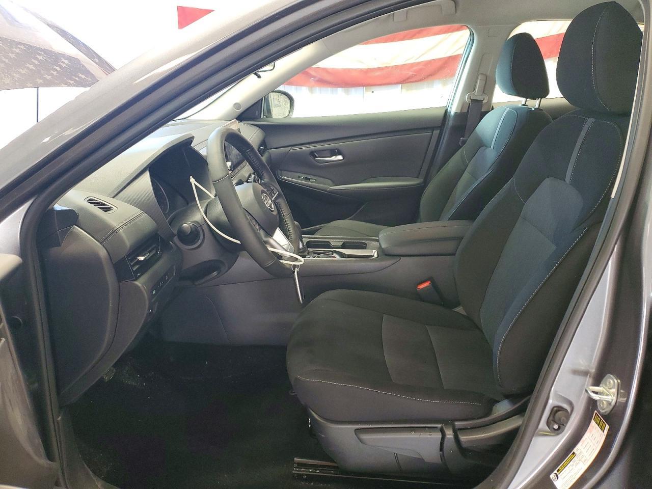 2025 Nissan Sentra Sv - zdjęcie 7