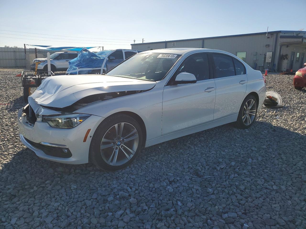 2017 BMW 330 I - zdjęcie główne