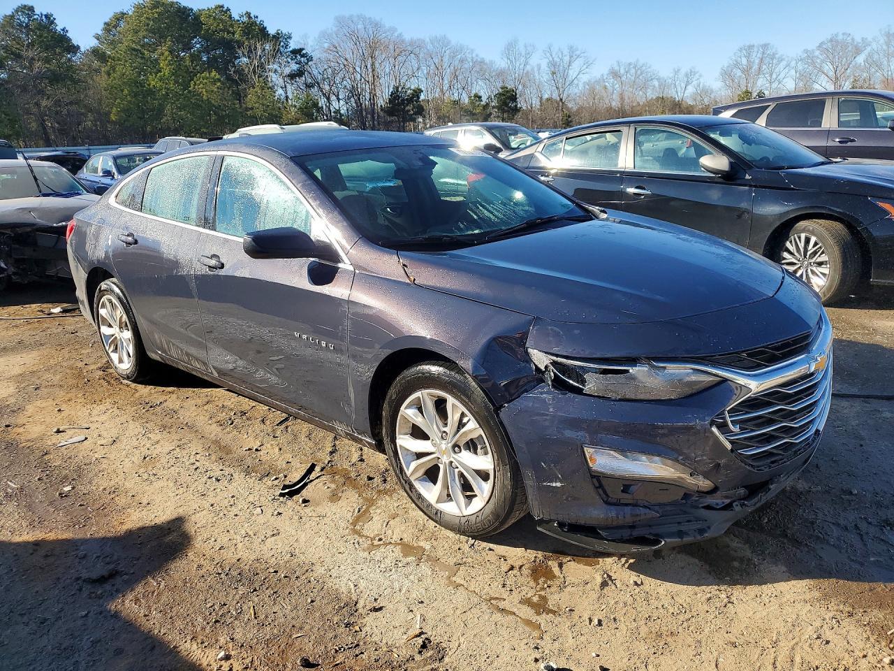 2025 Chevrolet Malibu Lt - zdjęcie 4
