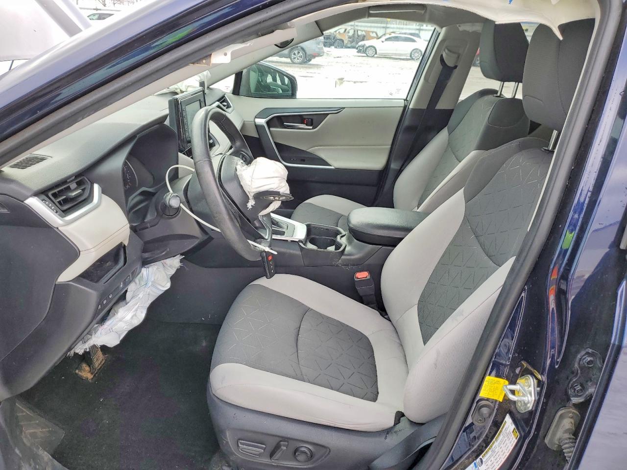 2021 Toyota Rav4 Xle - zdjęcie 7