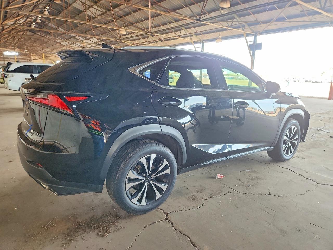 2021 Lexus Nx 300 F Sport - zdjęcie 3