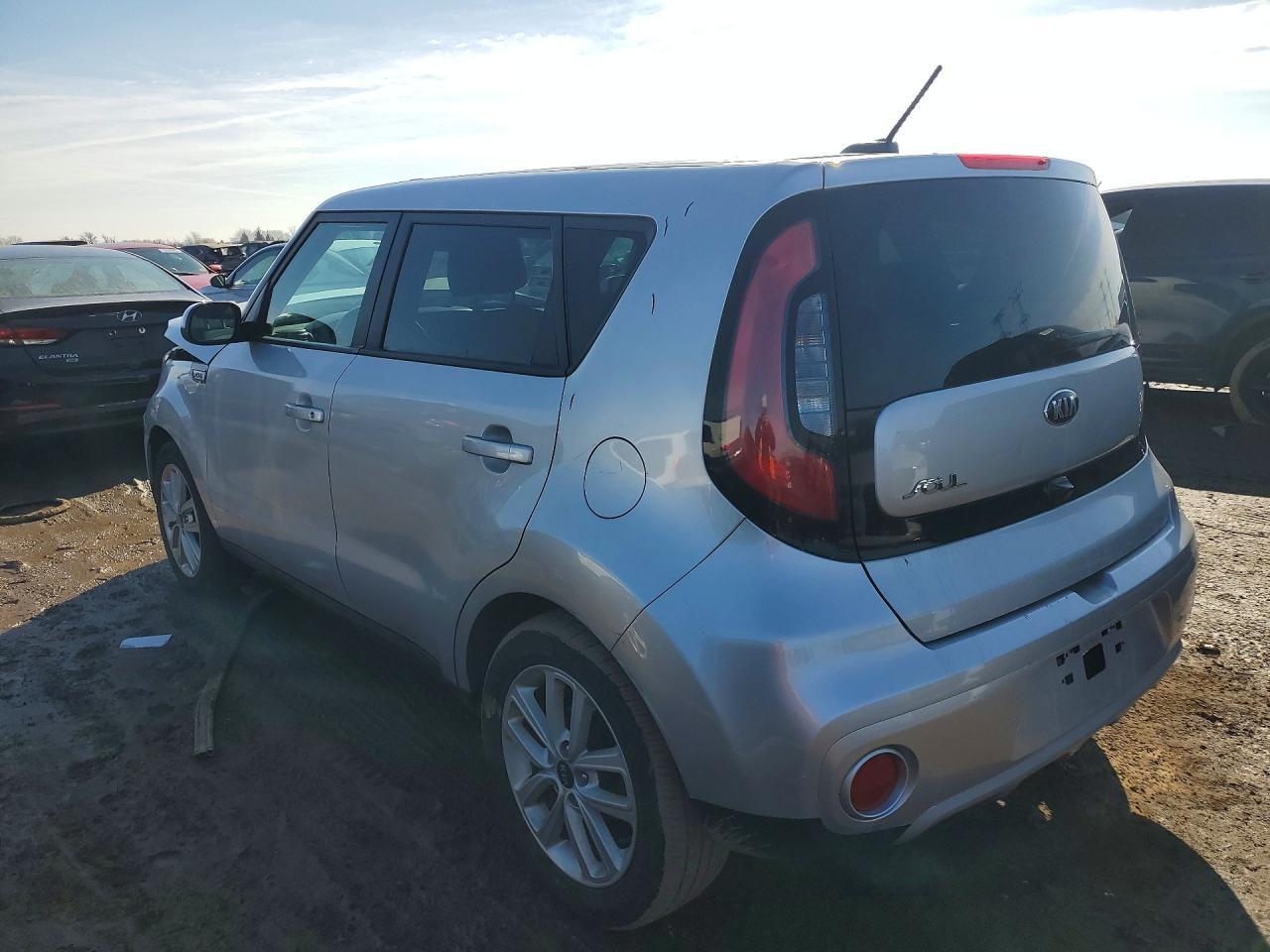 2019 Kia Soul + - zdjęcie 2