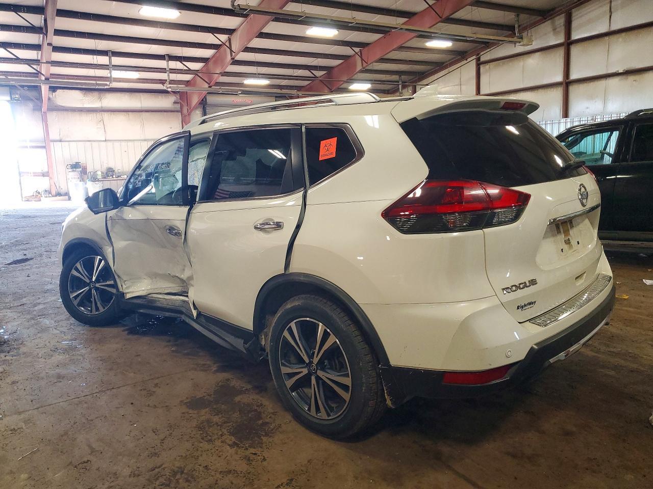 2020 Nissan Rogue Sv - zdjęcie 2