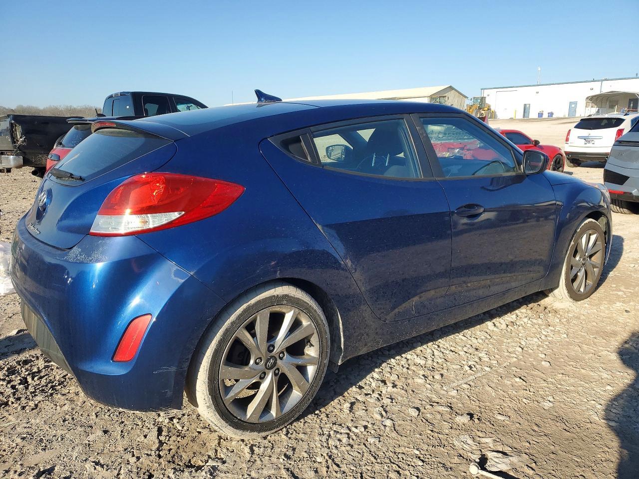 2016 Hyundai Veloster - zdjęcie 3