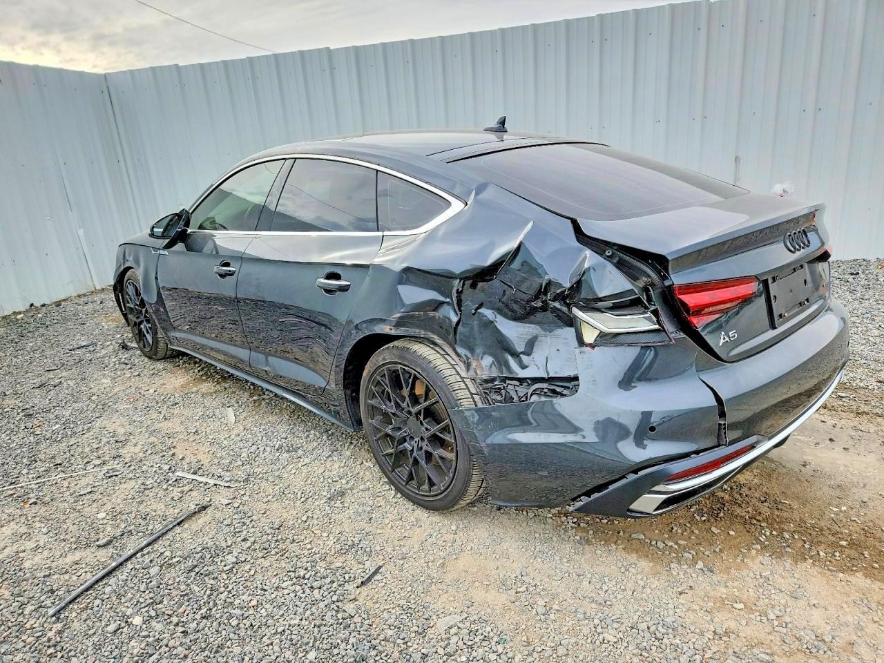 2020 Audi A5 Premium Plus - zdjęcie 2