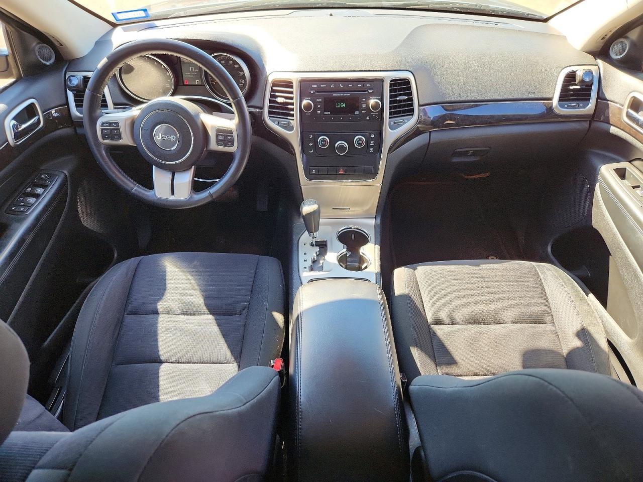 2013 Jeep Grand Cherokee Laredo - zdjęcie 8