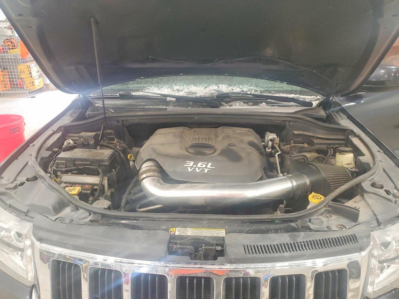 2013 Jeep Grand Cherokee Laredo - zdjęcie 12