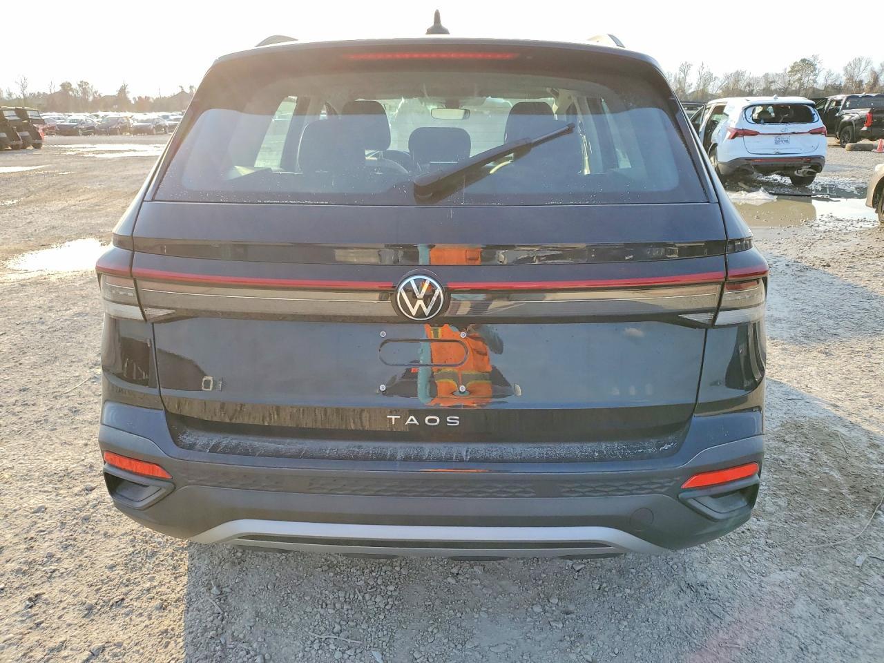 2025 Volkswagen Taos S - zdjęcie 6