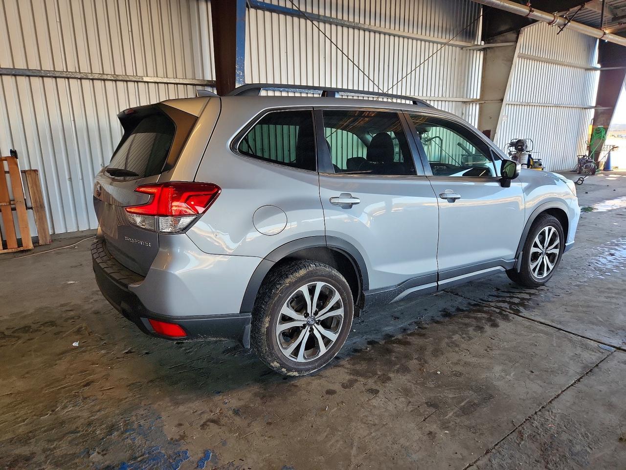 2020 Subaru Forester Limited - zdjęcie 3