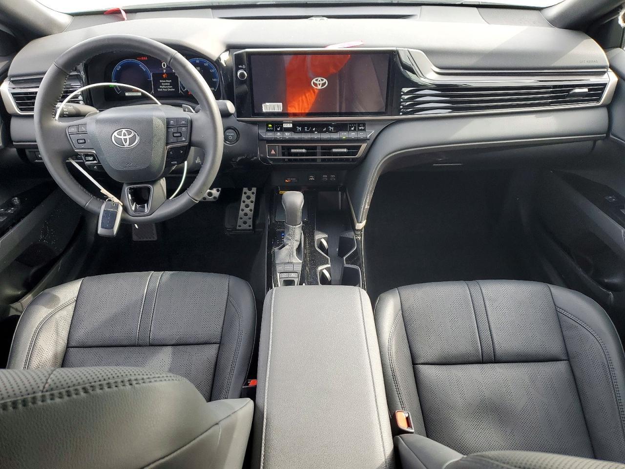 2025 Toyota Camry Xse - zdjęcie 8