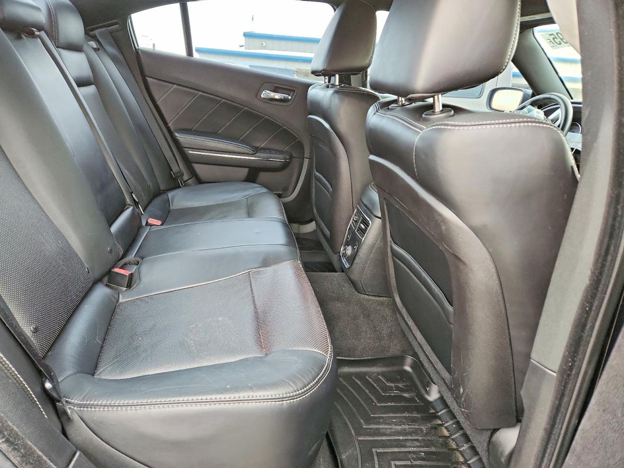 2014 Dodge Charger R/T - zdjęcie 10