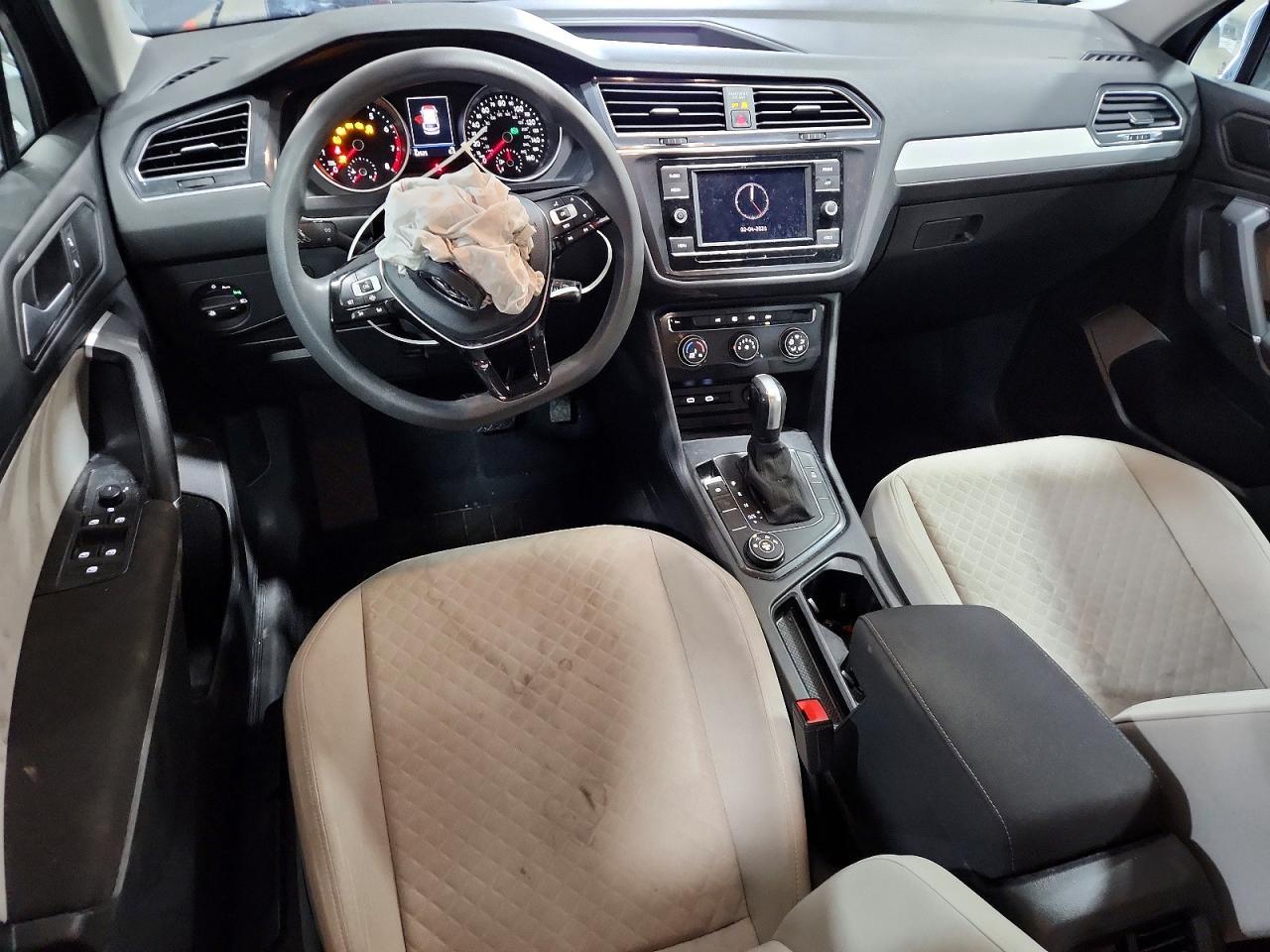 2020 Volkswagen Tiguan S - zdjęcie 8