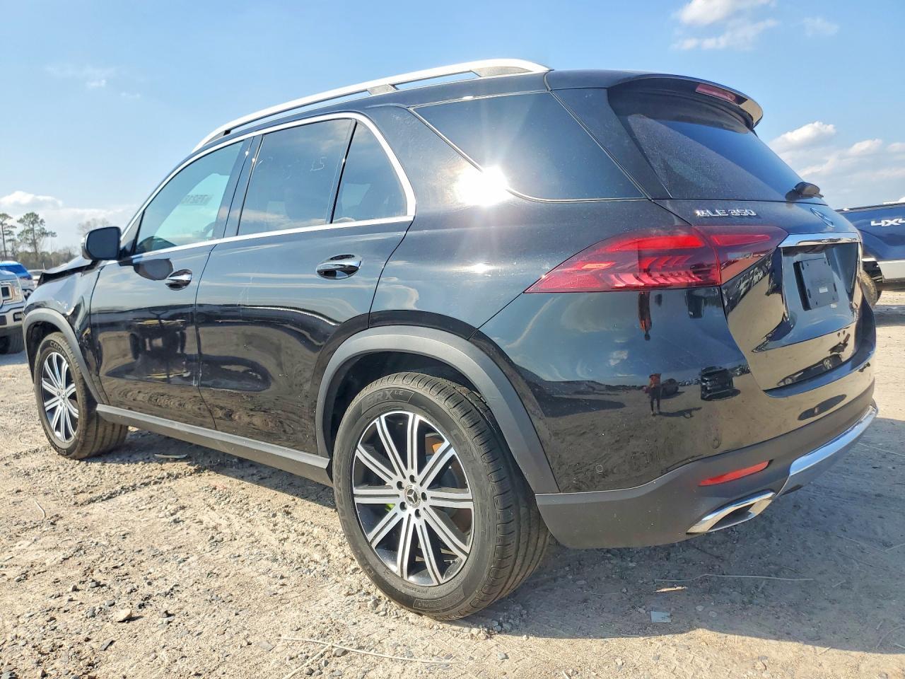 2025 Mercedes-Benz Gle 350 4Matic - zdjęcie 2