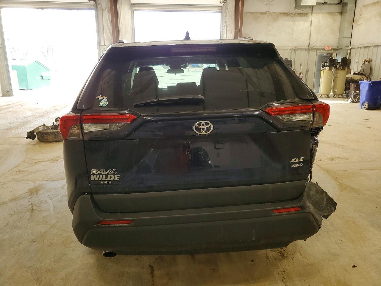 2025 Toyota Rav4 Xle - zdjęcie 6