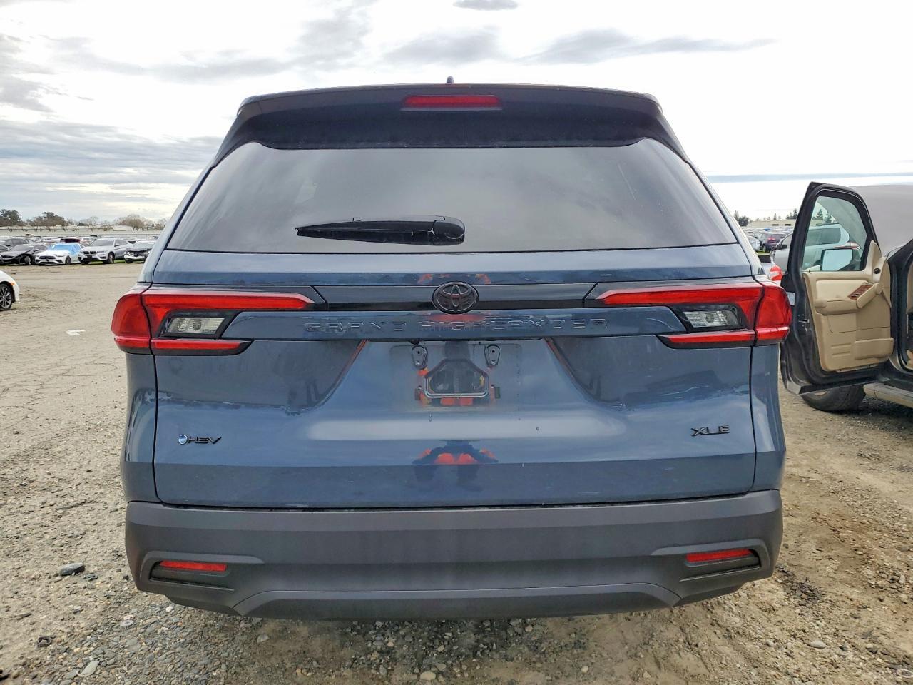 2025 Toyota Grand Highlander Xle - zdjęcie 6