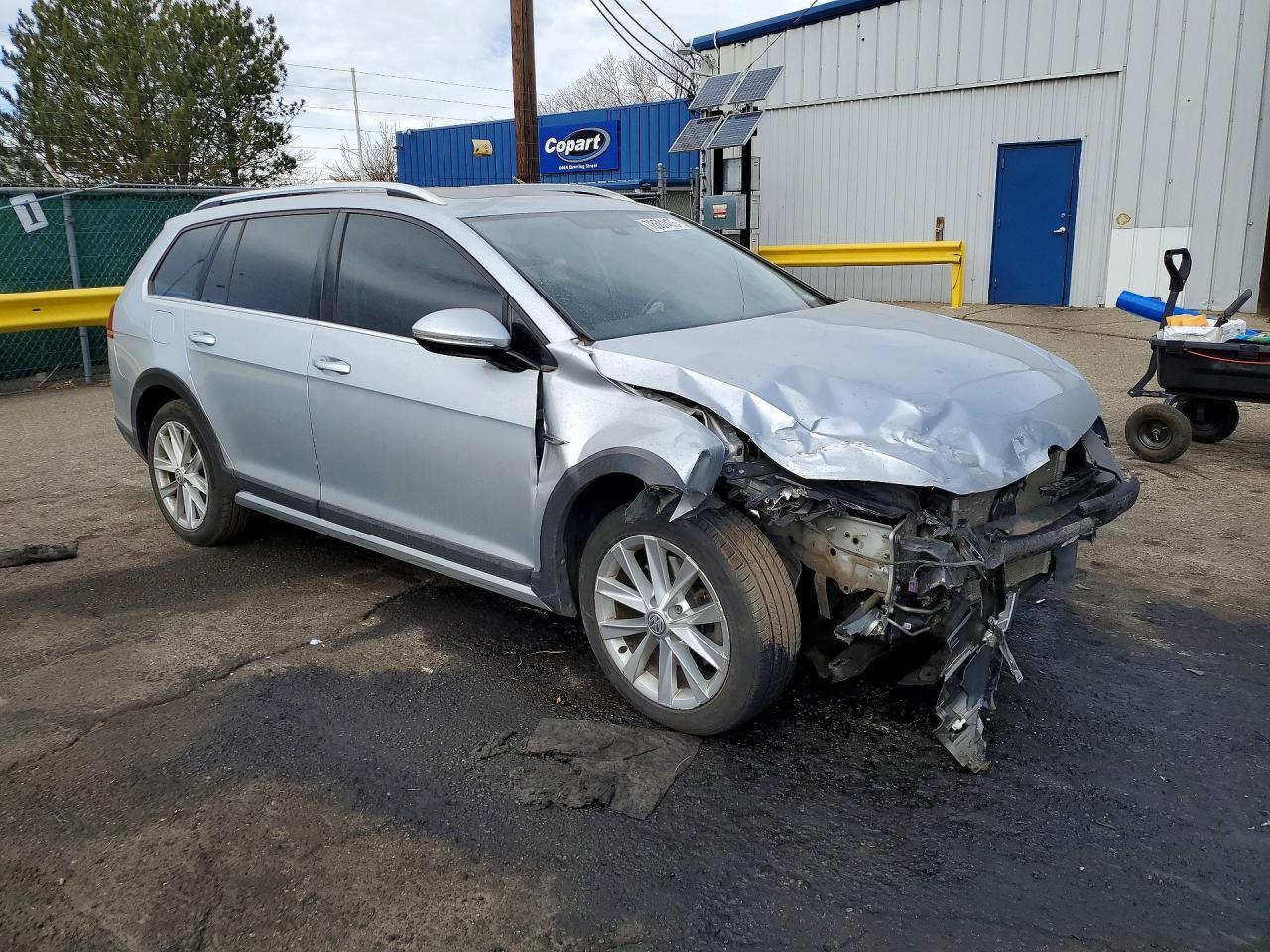2017 Volkswagen Golf Alltrack S - zdjęcie 4