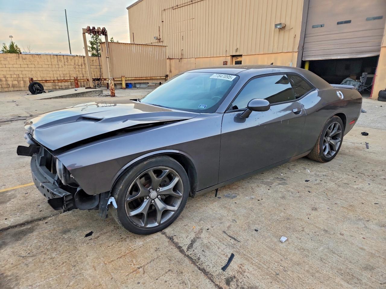2015 Dodge Challenger Sxt Plus - zdjęcie główne