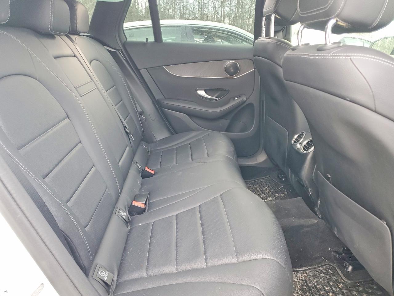 2020 Mercedes-Benz Glc 300 4Matic - zdjęcie 11