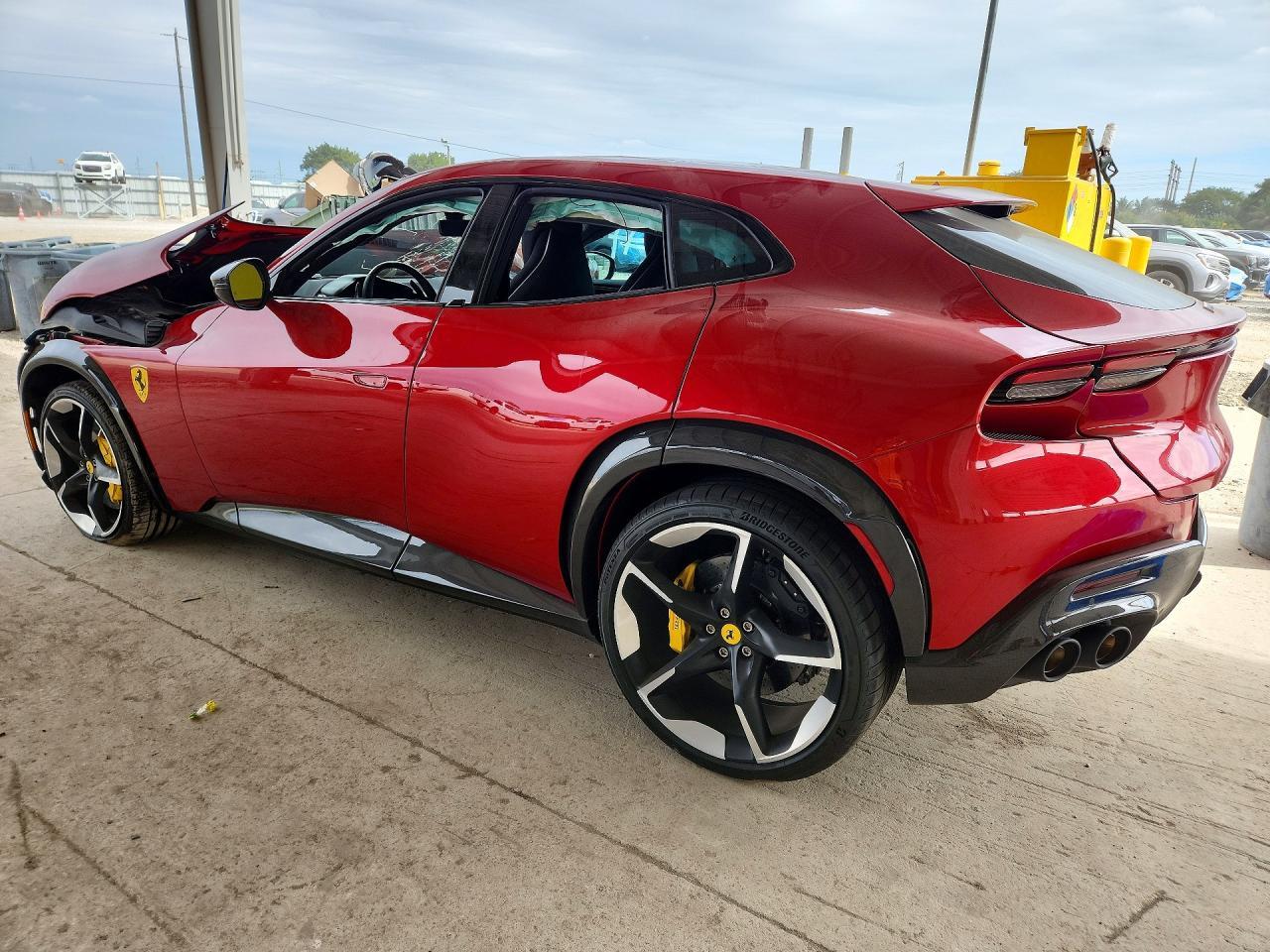 2025 Ferrari Purosangue - zdjęcie 2