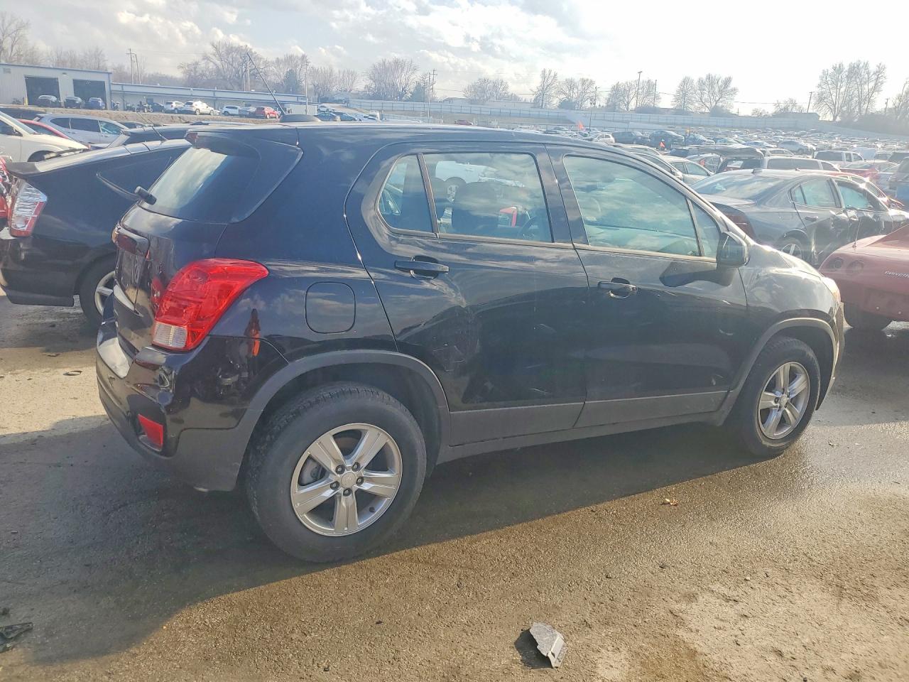 2018 Chevrolet Trax Ls - zdjęcie 3