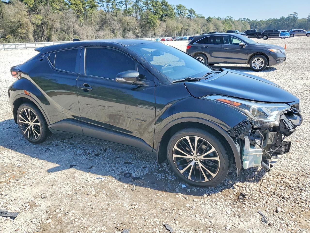 2019 Toyota C-Hr Le - zdjęcie 4