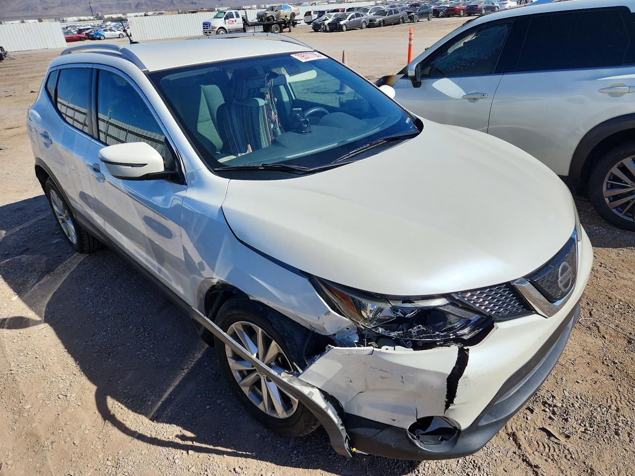 2018 Nissan Rogue Sport S - zdjęcie 4