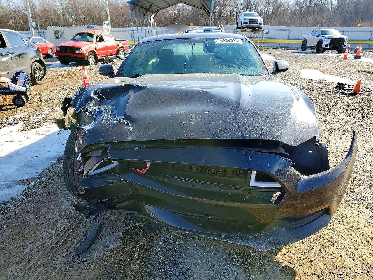 2015 Ford Mustang - zdjęcie 5