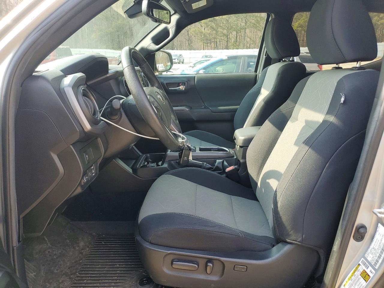 2022 Toyota Tacoma Double Cab - zdjęcie 7