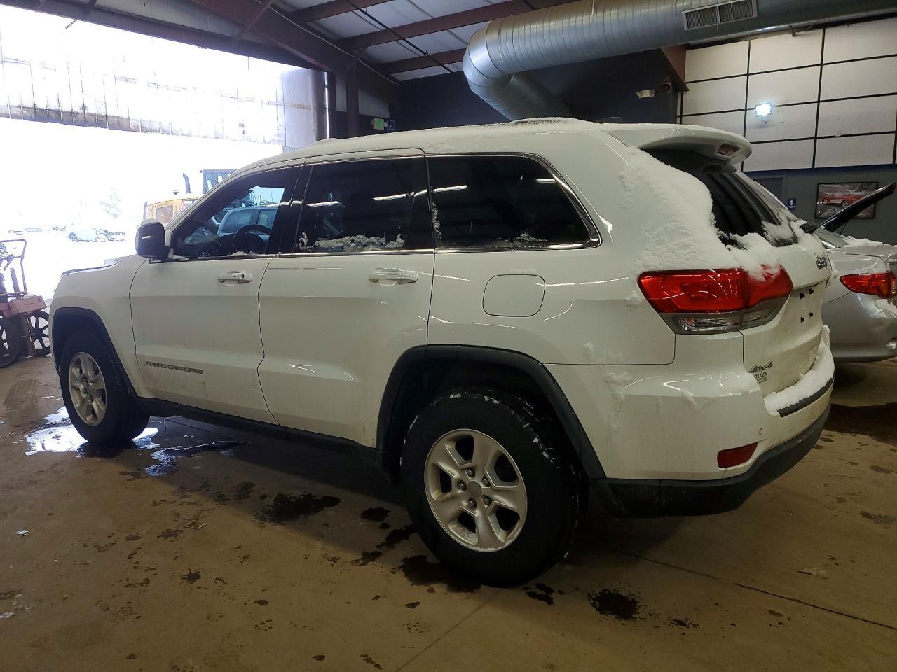 2016 Jeep Grand Cherokee Laredo - zdjęcie 2