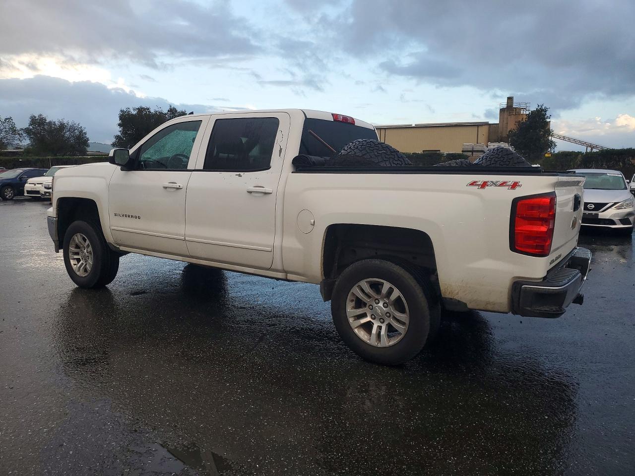 2015 Chevrolet Silverado K1500 Lt - zdjęcie 2