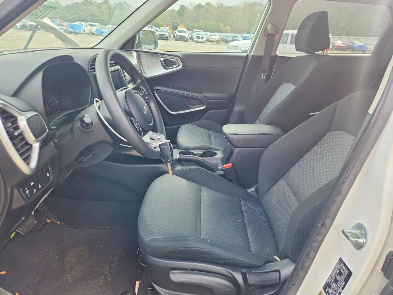 2022 Kia Soul Lx - zdjęcie 7