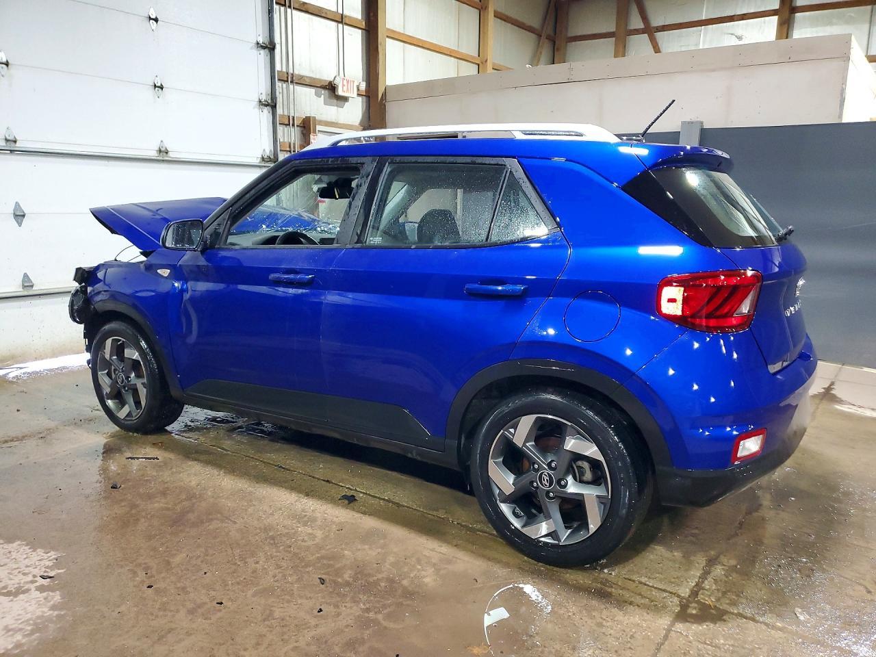 Hyundai Venue - zdjęcie 2