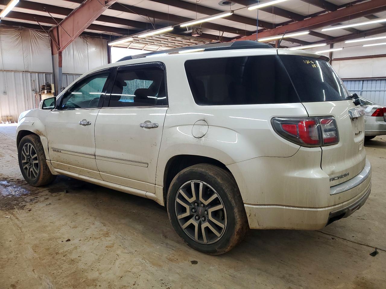 2014 GMC Acadia Denali - zdjęcie 2