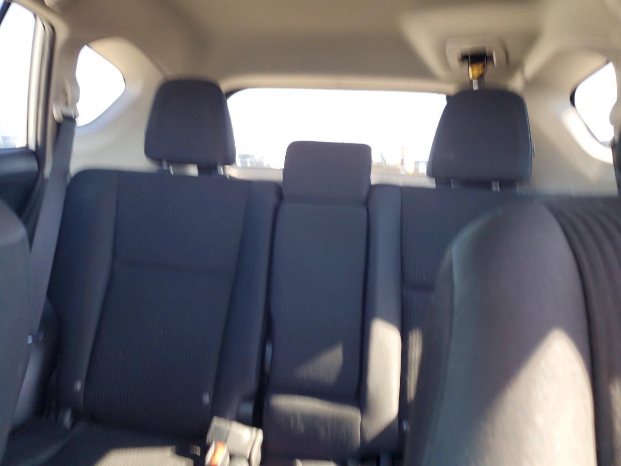 2017 Toyota Rav4 Le - zdjęcie 10