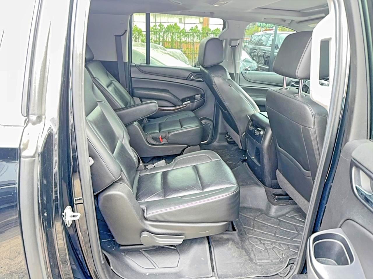 2020 Chevrolet Suburban K1500 Lt - zdjęcie 6