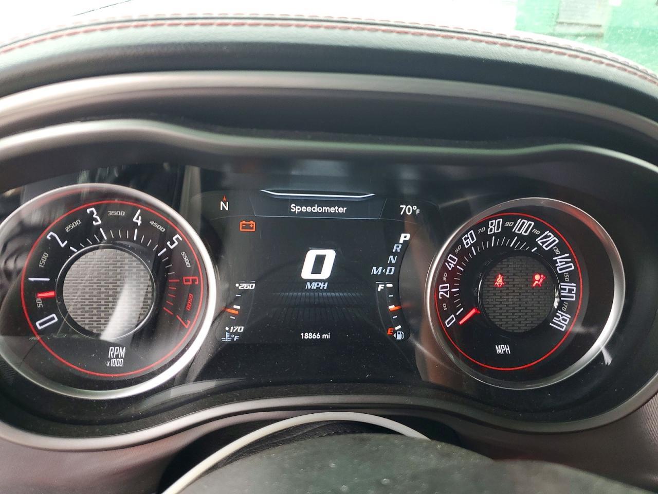 2022 Dodge Challenger R - zdjęcie 9