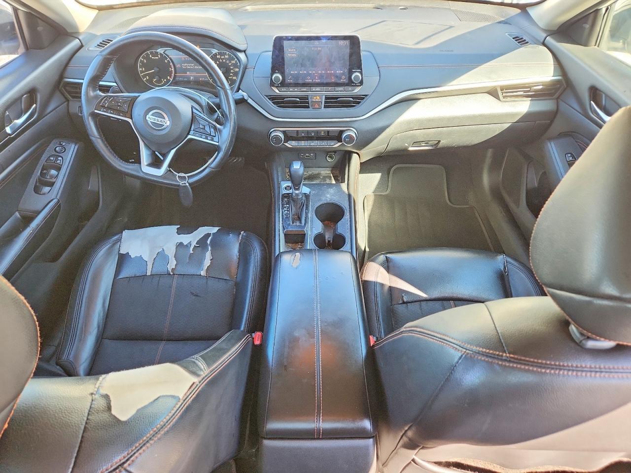 2019 Nissan Altima Sr - zdjęcie 8