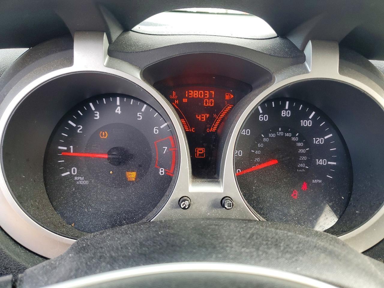 2015 Nissan Juke S - zdjęcie 9