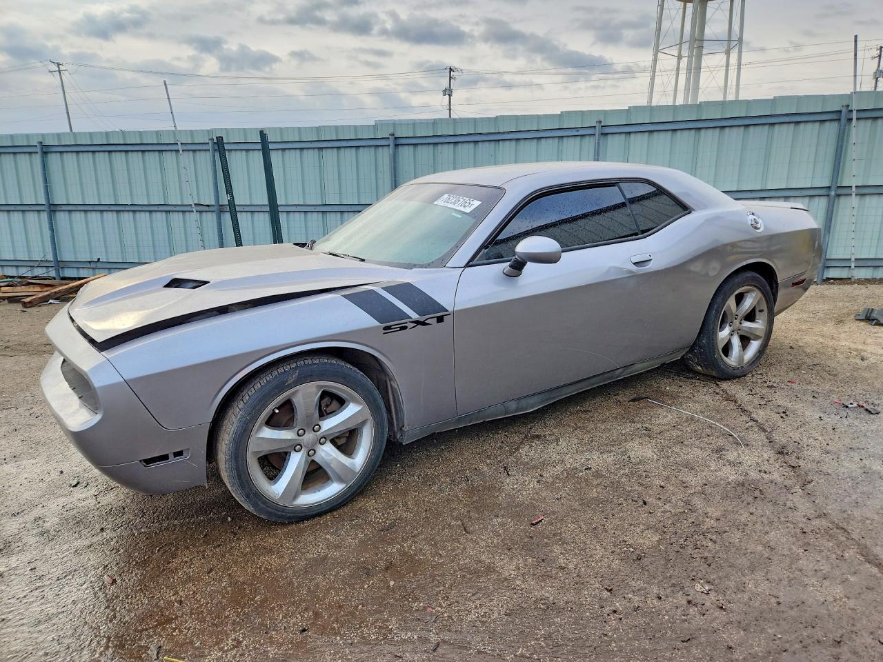 2013 Dodge Challenger Sxt - zdjęcie główne