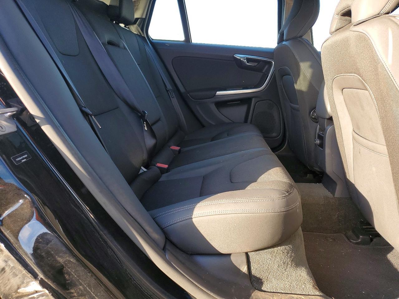 2015 Volvo V60 - zdjęcie 11