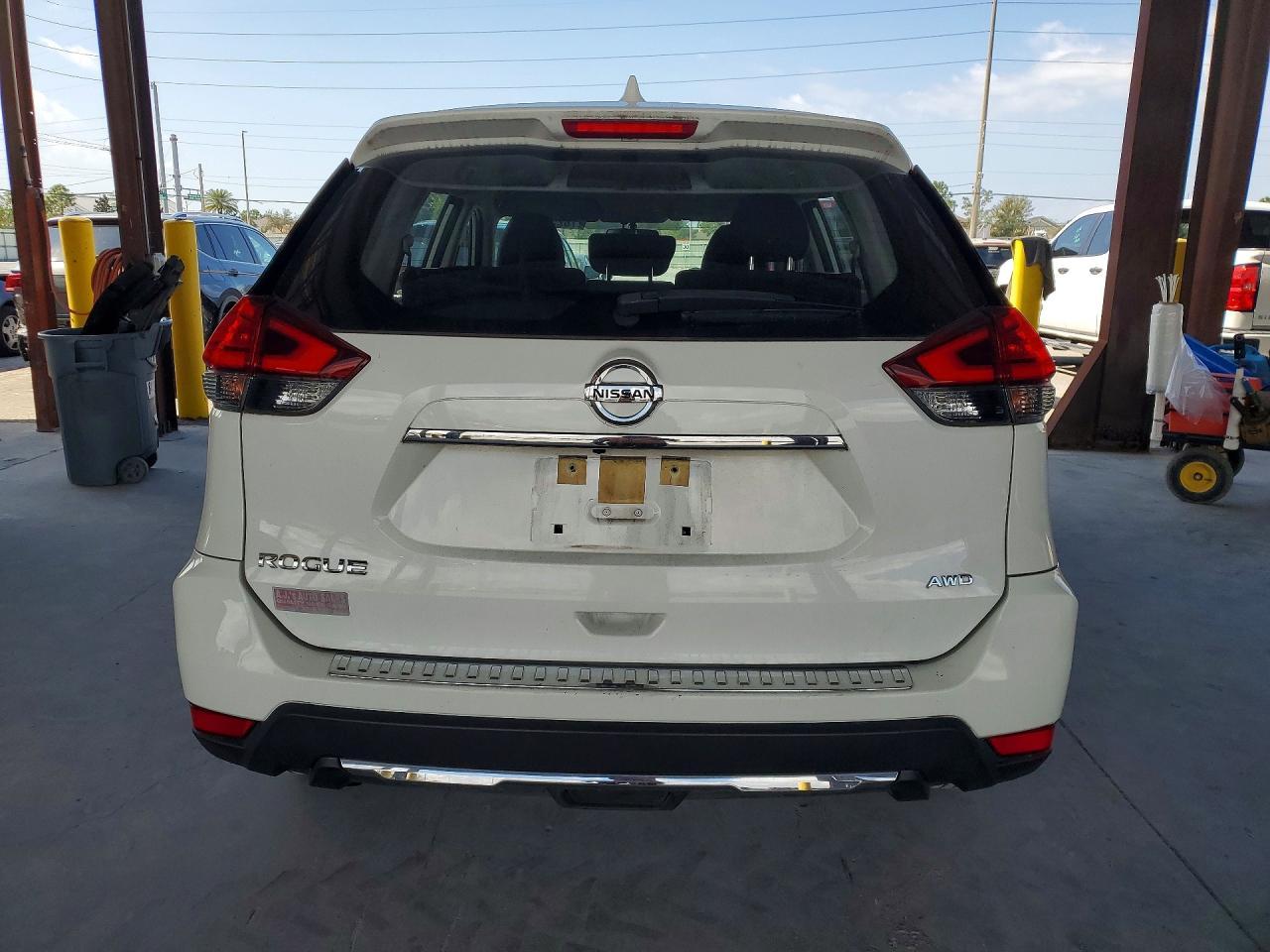 2017 Nissan Rogue S - zdjęcie 6