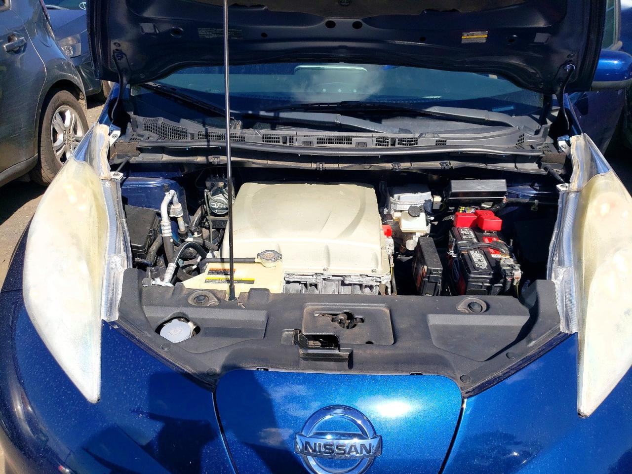 2016 Nissan Leaf S - zdjęcie 12
