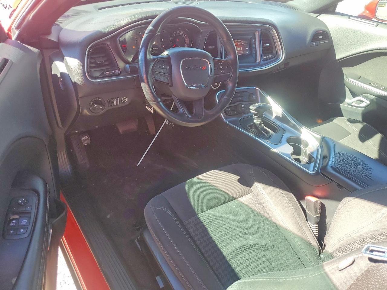 2016 Dodge Challenger R/T - zdjęcie 8