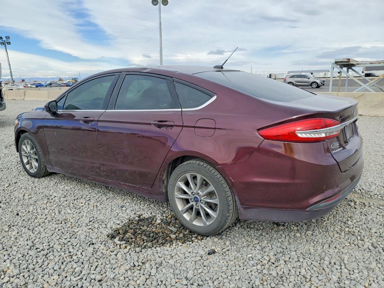 2017 Ford Fusion Se - zdjęcie 2