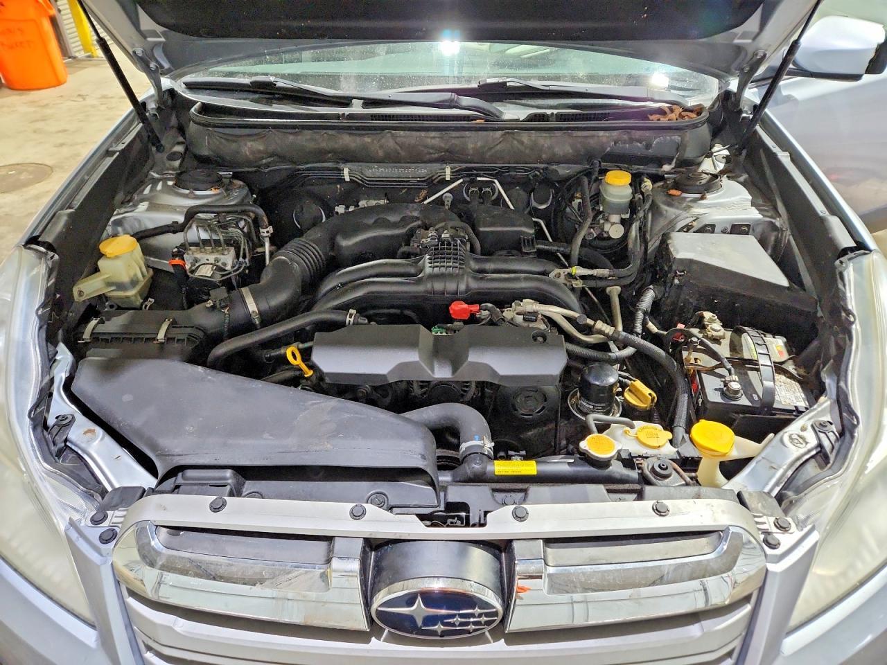 2014 Subaru Outback 2.5I Premium - zdjęcie 11