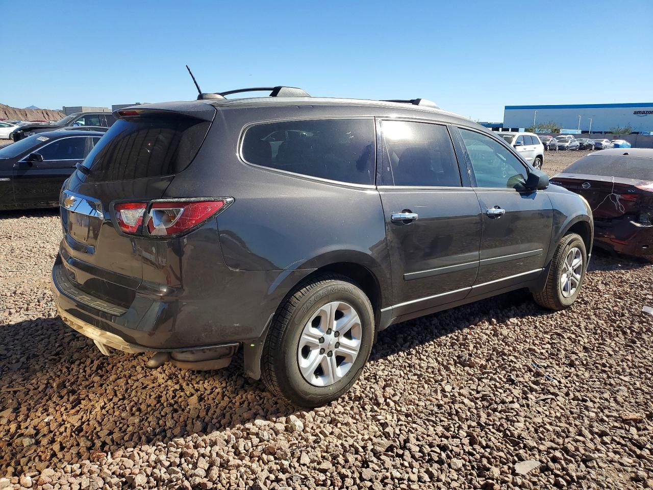 2017 Chevrolet Traverse Ls - zdjęcie 3